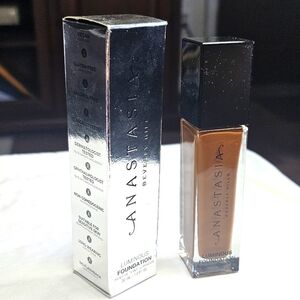 Anastasia Beverly Hills Luminous Foundation -550 W Deep Brown Only 1 Left!